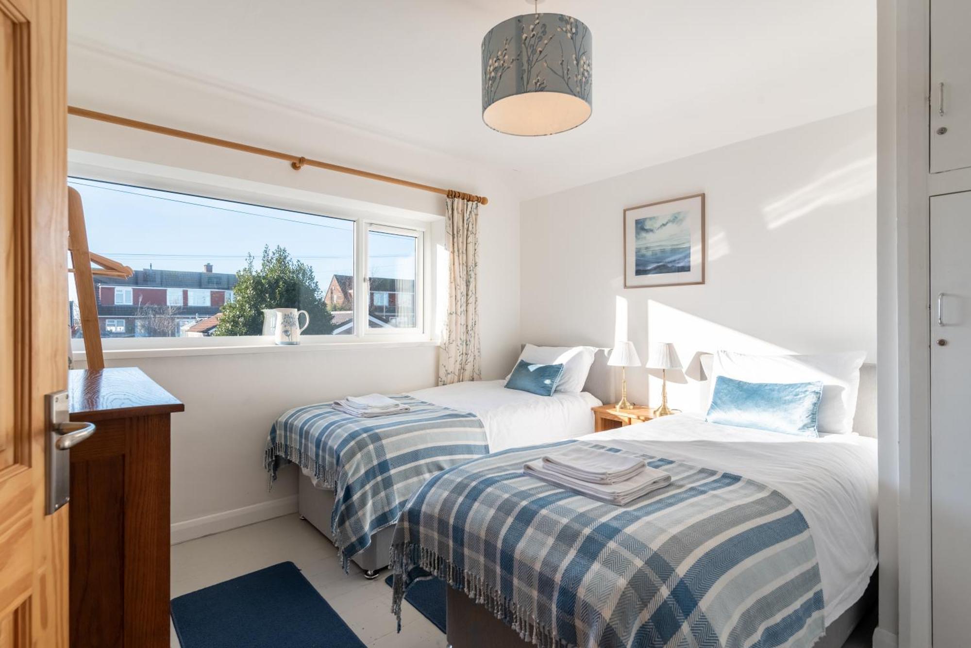 Port View House 3-Bedroom Self Catering Family Home With Garden Near Cardiff Exterior photo